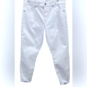 Made and Loved Loft skinny Crop Denim Chewed Hem Size 31